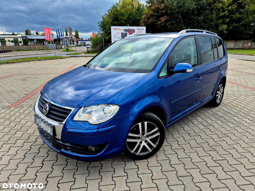 Volkswagen Touran 2007 photo 2