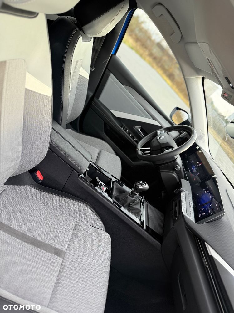 Opel Astra 1.2 T Elegance S&S - 21