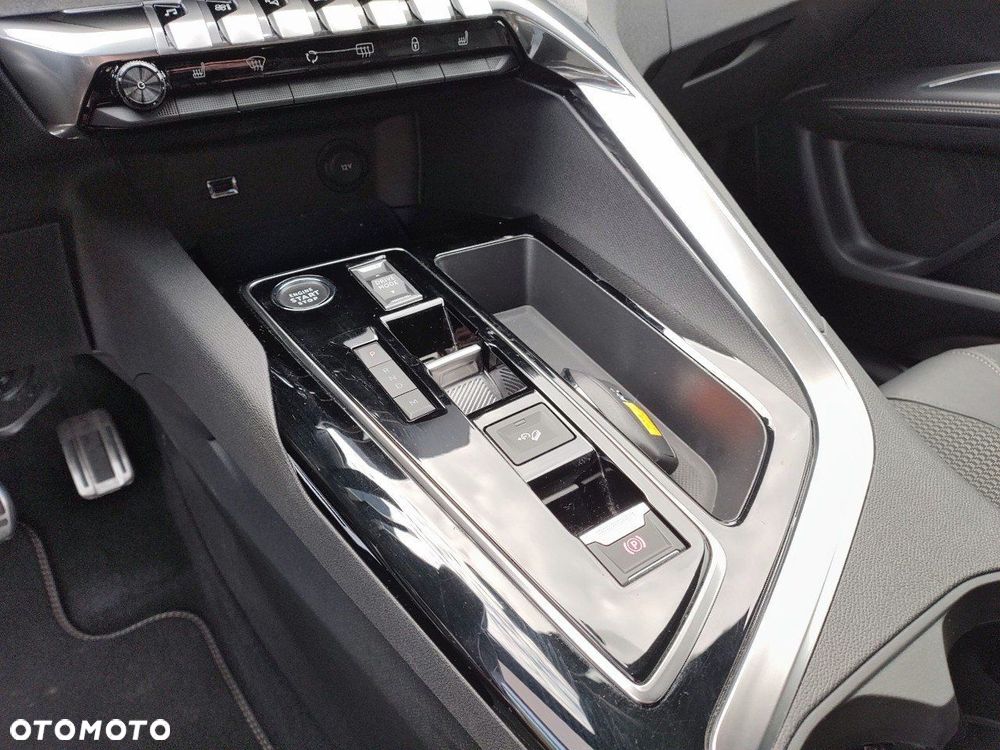 Peugeot 5008 1.5 BlueHDi GT S&S EAT8 - 18