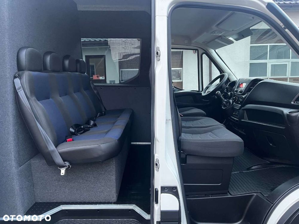Iveco Daily Max 7 -osobowe - 26