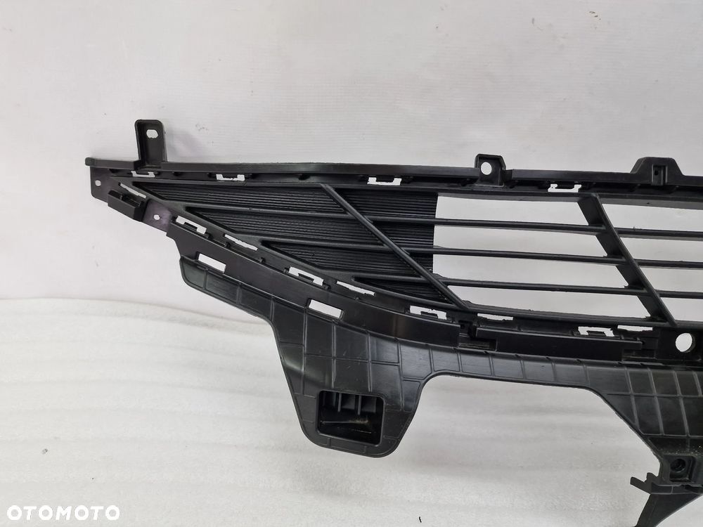 HYUNDAI TUCSON IV 20- KRATKA ŚRODKOWA ZDERZAKA PRZEDNIEGO PRZÓD POD RADAR , NR 86531-N7010 , NR AUKCJI KR437 - 3