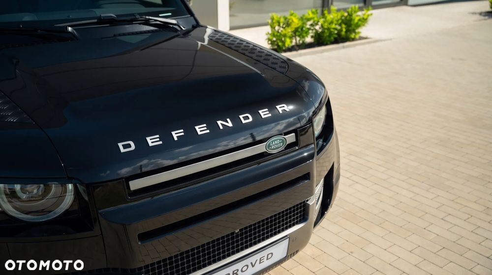 Land Rover Defender - 8