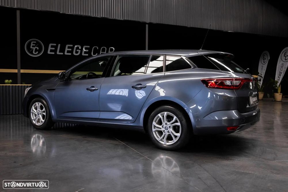 Renault Mégane Sport Tourer - 7