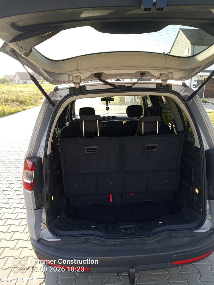 Ford Galaxy 2.0 TDCi Titanium - 12