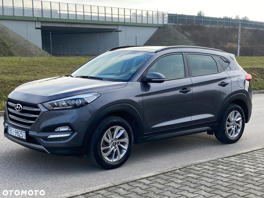 Hyundai Tucson 1.7 CRDI BlueDrive Comfort 2WD - 15