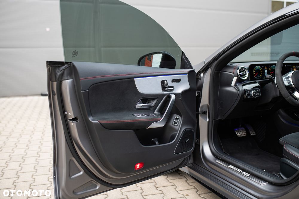 Mercedes-Benz CLA AMG 45 S 4-Matic 8G-DCT - 21