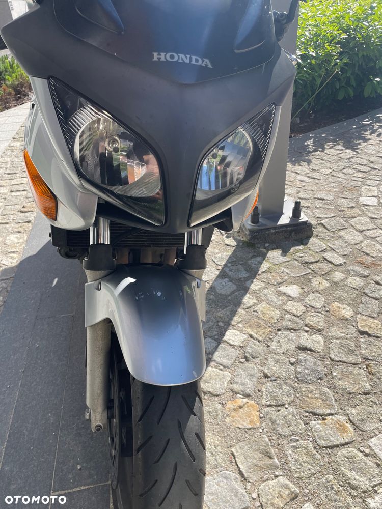 Honda CBF - 19