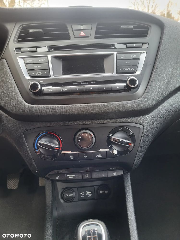 Hyundai i20 - 10