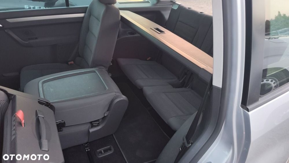Volkswagen Touran 1.9 TDI DPF Highline - 19