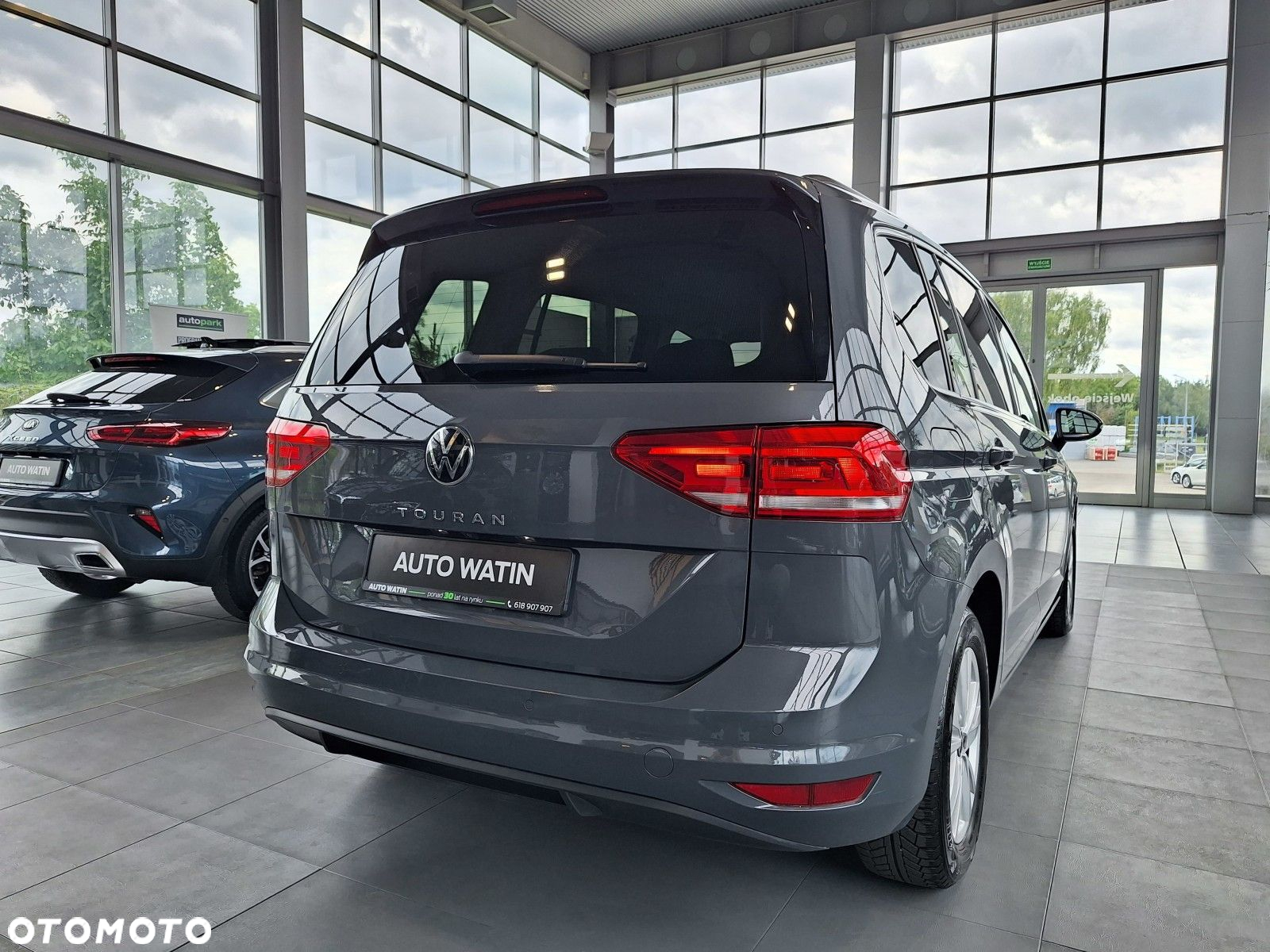 Volkswagen Touran 2.0 TDI BMT SCR Comfortline - 4