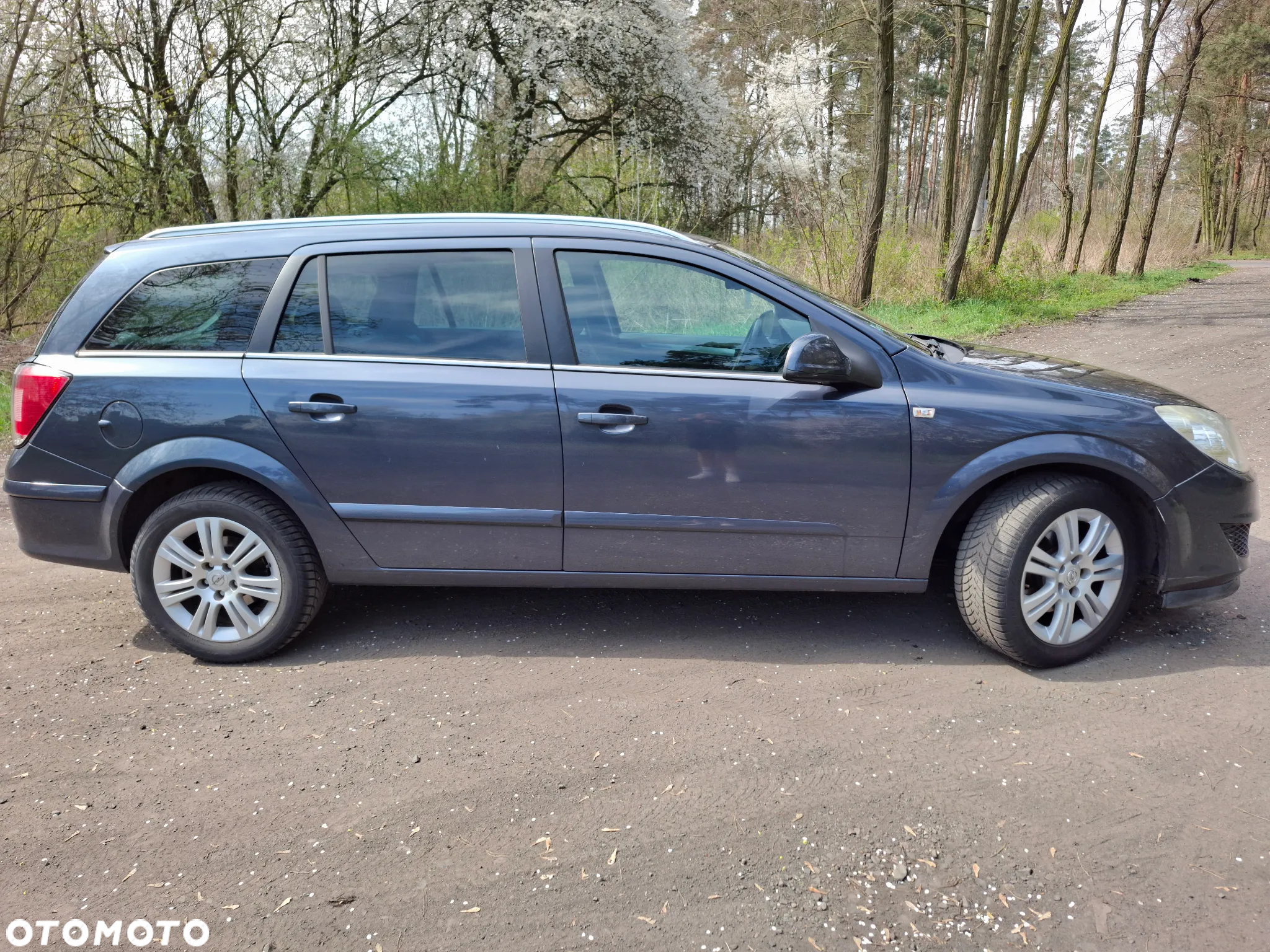Opel Astra III 1.7 CDTI EcoFLEX - 4