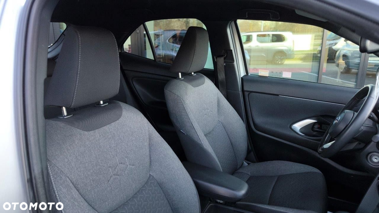 Toyota Yaris Cross - 18