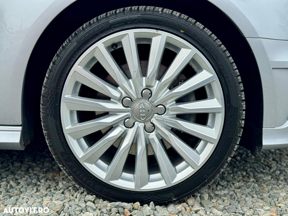 Audi A3 1.4 TFSI ack S line Sportpaket - 17