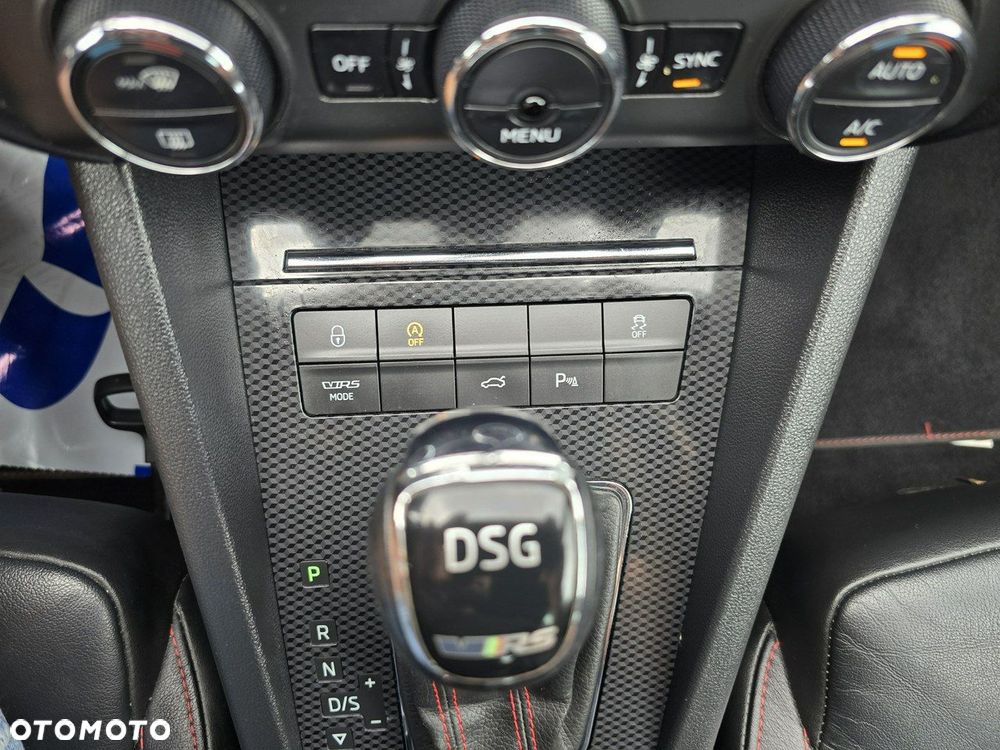 Skoda Octavia 2.0 TDI RS Challenge DSG - 27