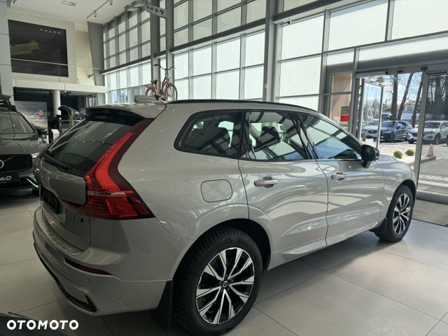 Volvo XC 60 B5 B AWD Plus Dark - 11