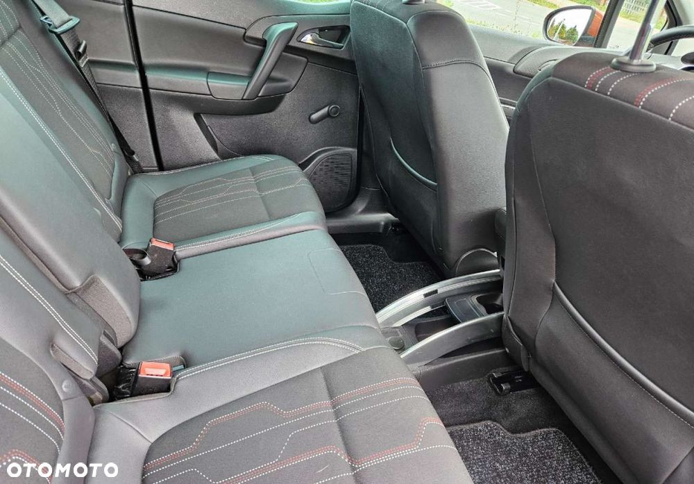 Opel Meriva - 11