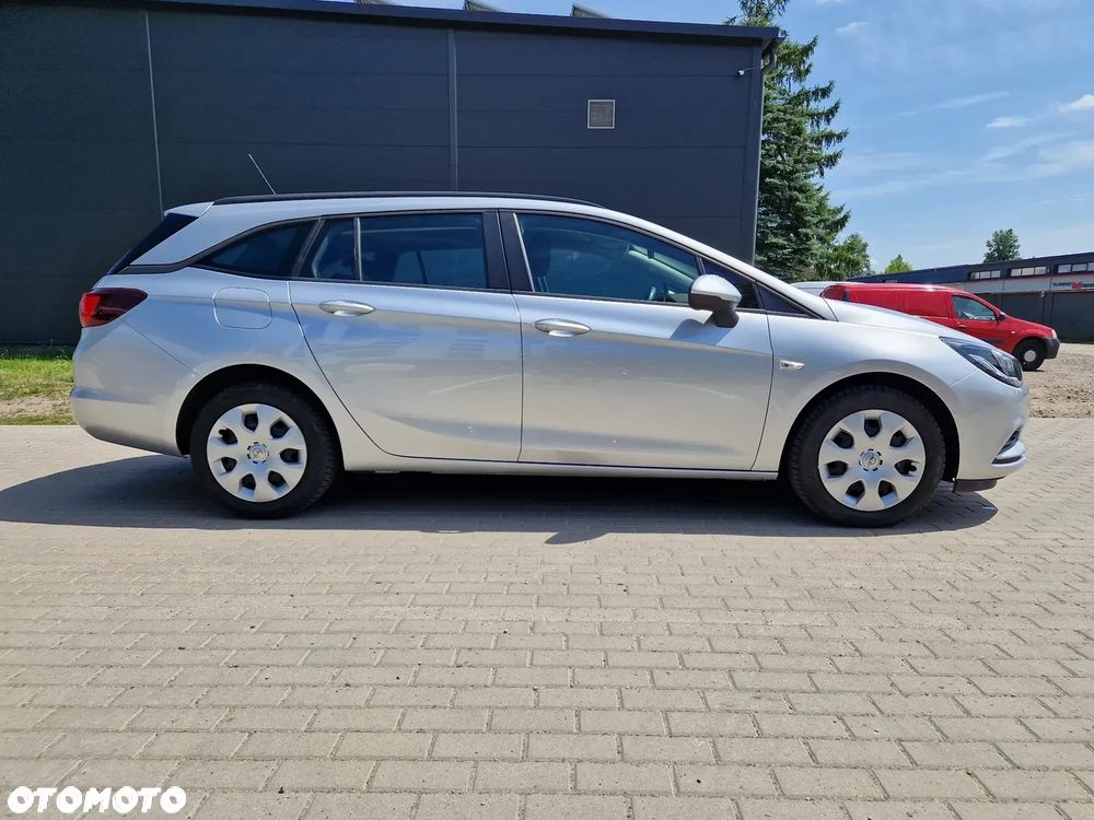 Opel Astra 2019 photo 3