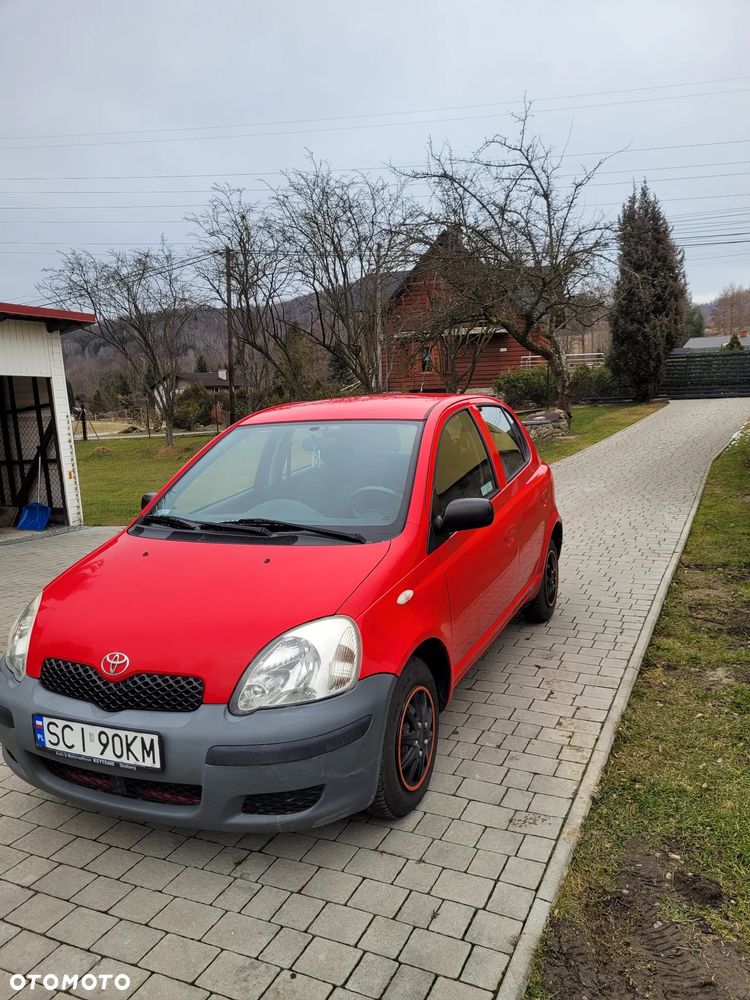 Toyota Yaris 1.0 Base - 2