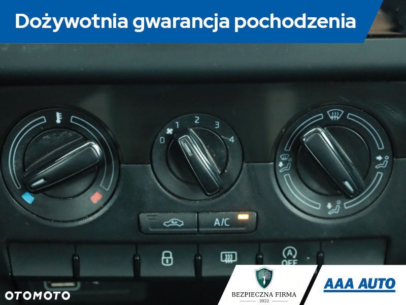 Skoda RAPID - 12