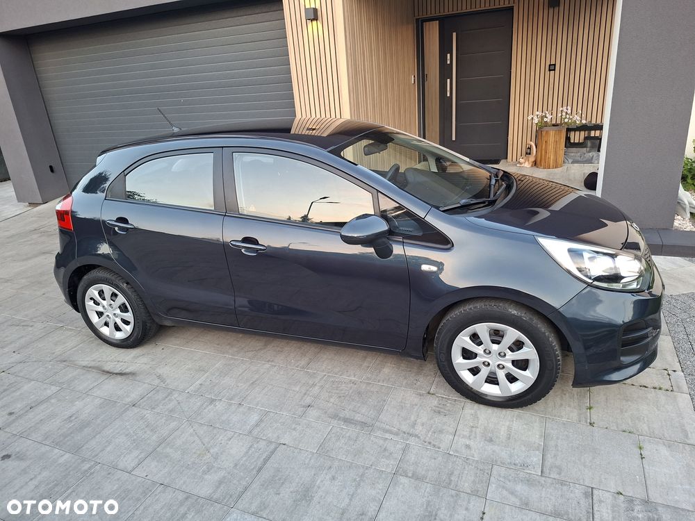 Kia Rio - 5