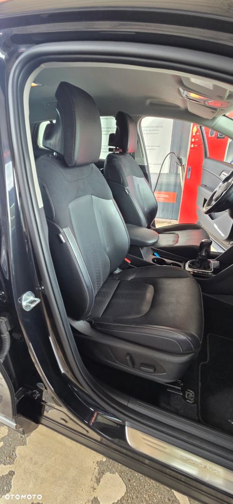 Kia Sportage 2,0 CRDI 2WD Vision - 39