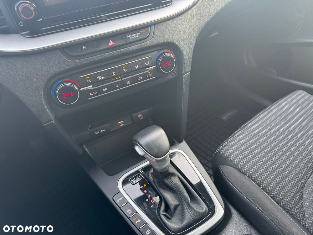 Kia Ceed 1.5 T-GDI M DCT - 13
