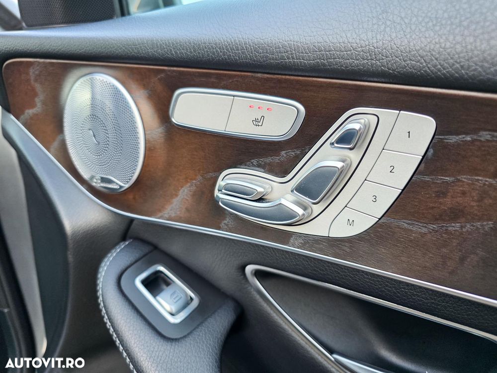 Mercedes-Benz GLC Coupe 300 4Matic 9G-TRONIC AMG Line - 21