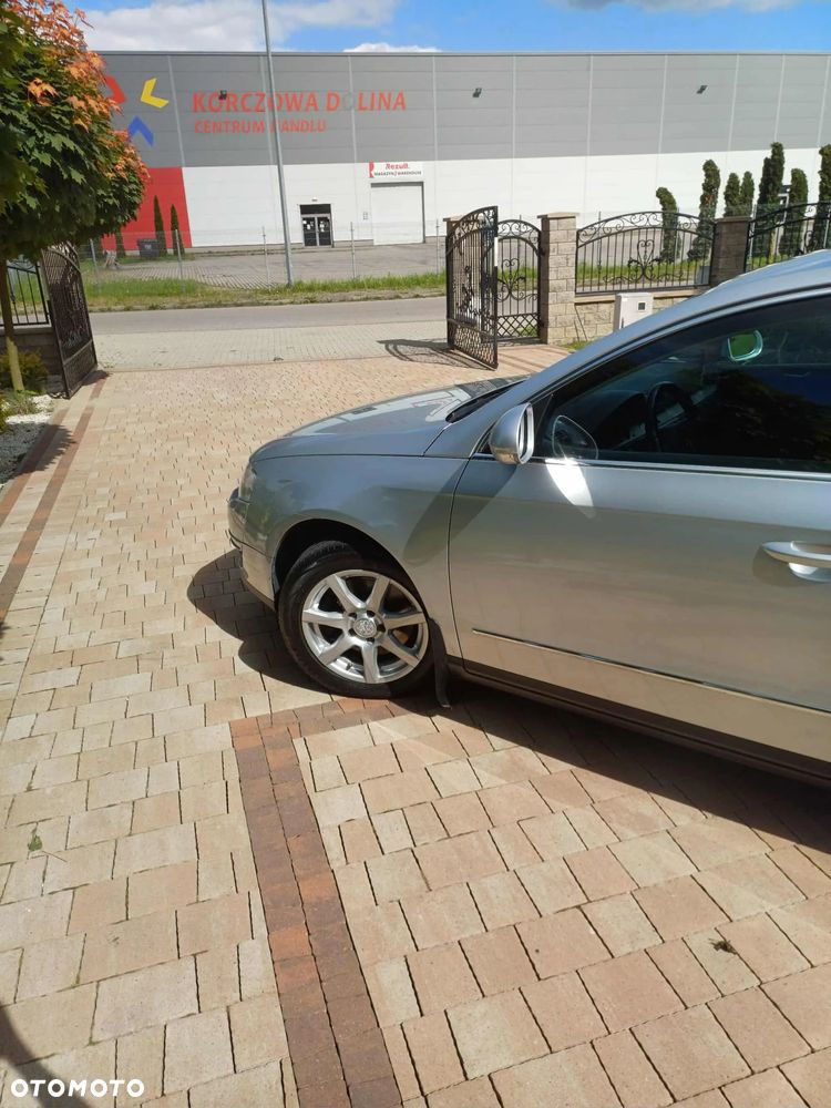 Volkswagen Passat - 22