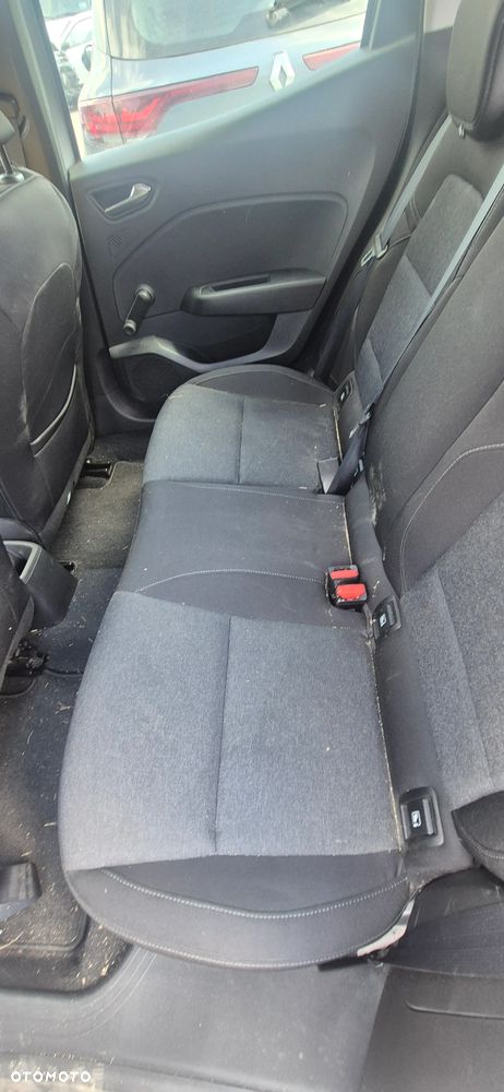 Renault Clio - 27