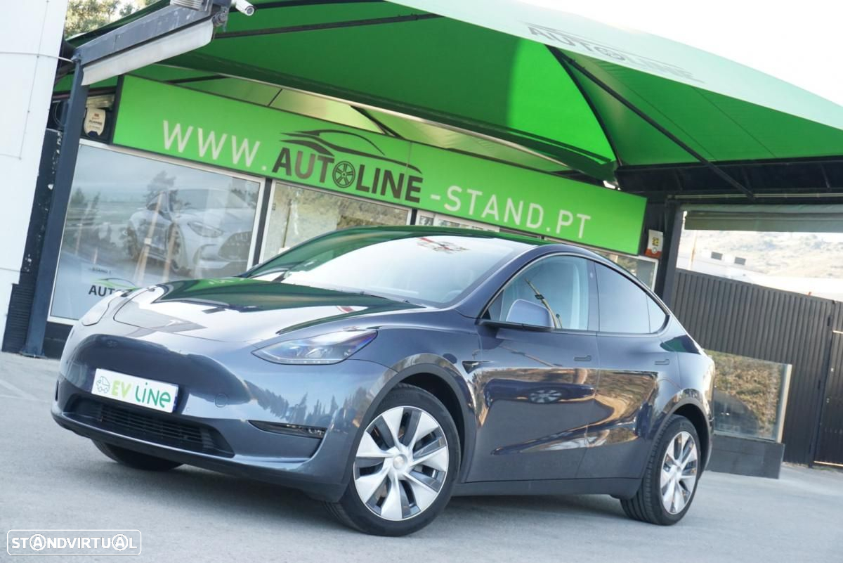 Tesla Model Y - 3