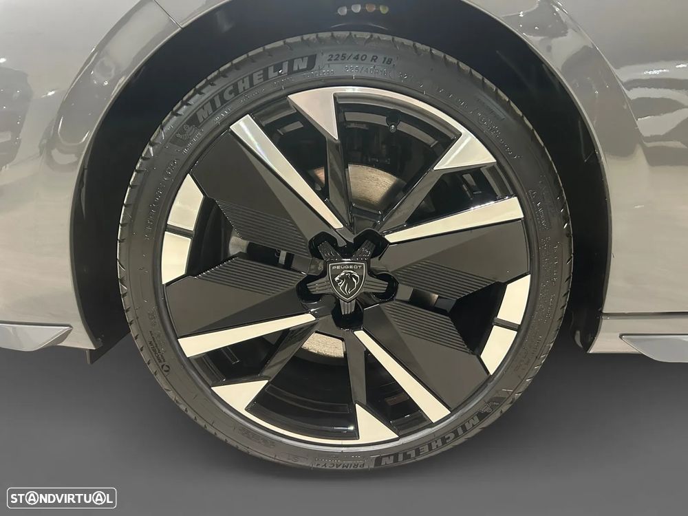 Peugeot 308 1.2 Hybrid GT e-DCS6 - 9