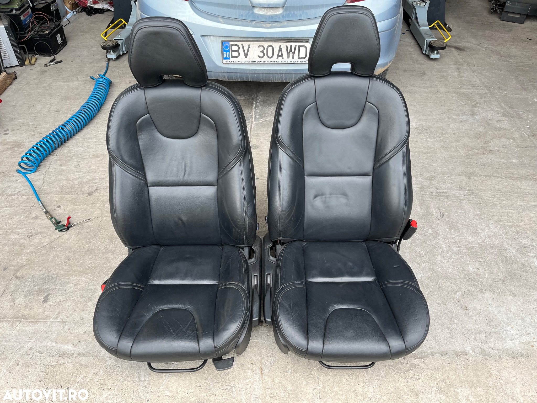Dezmembram volvo v40 1.6 diesel 2013 Euro 5 - 6
