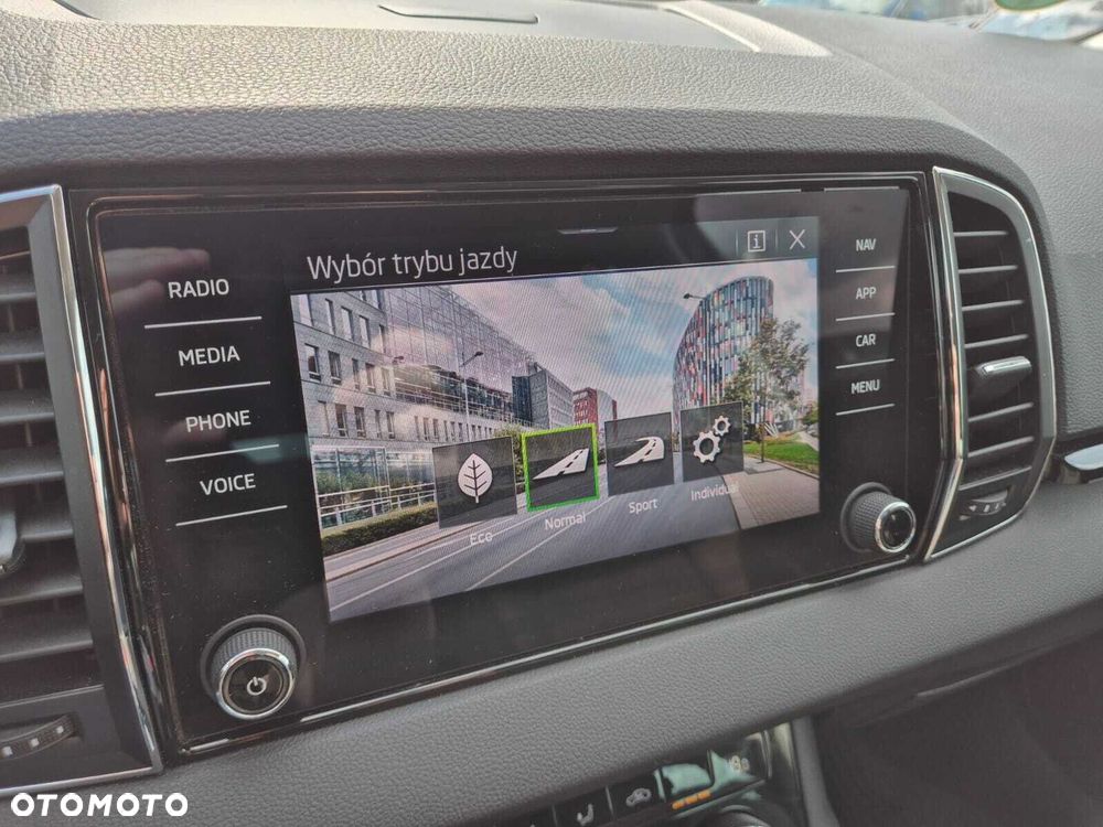 Skoda Karoq 1.5 TSI ACT Style - 28