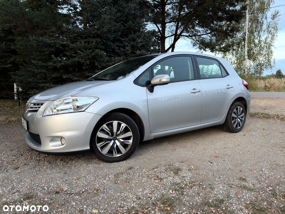 Toyota Auris - 23