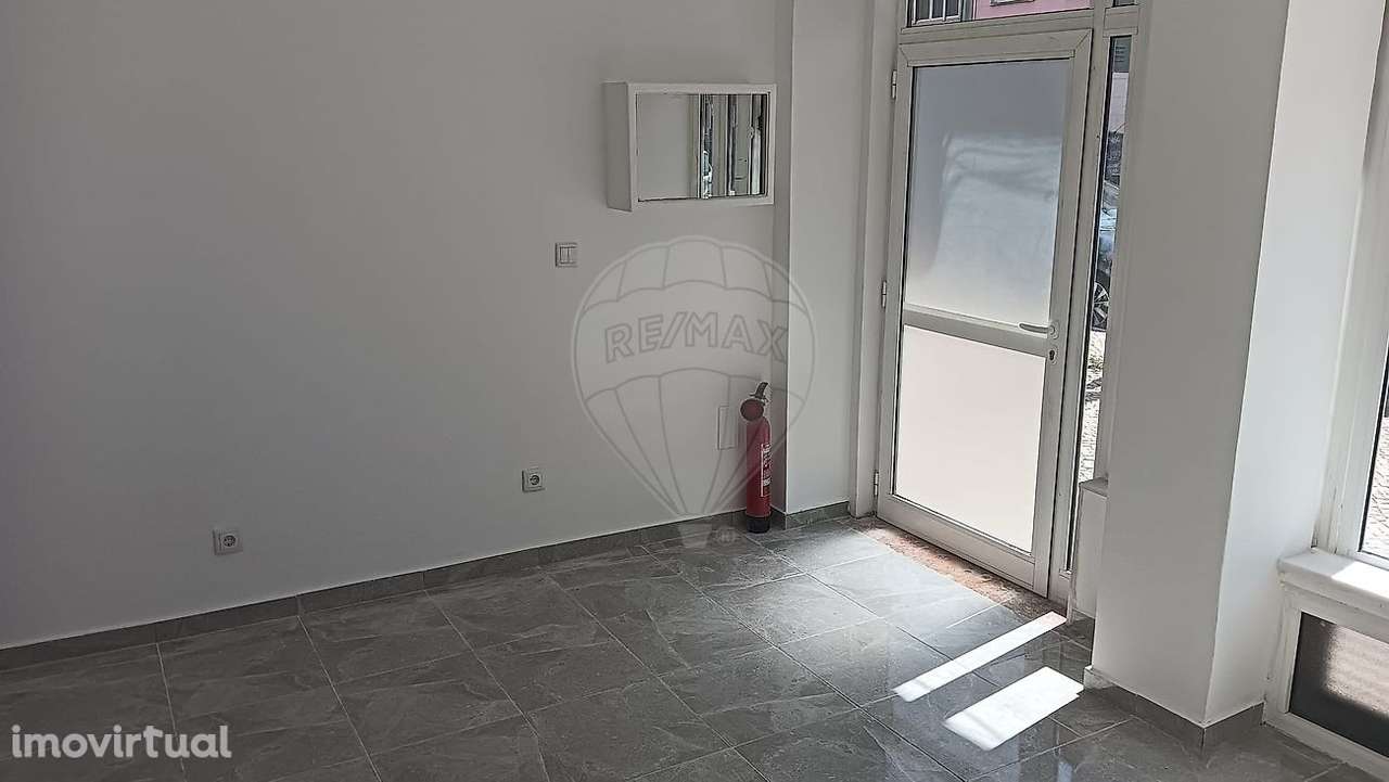 Loja  para arrendamento - Grande imagem: 4/8