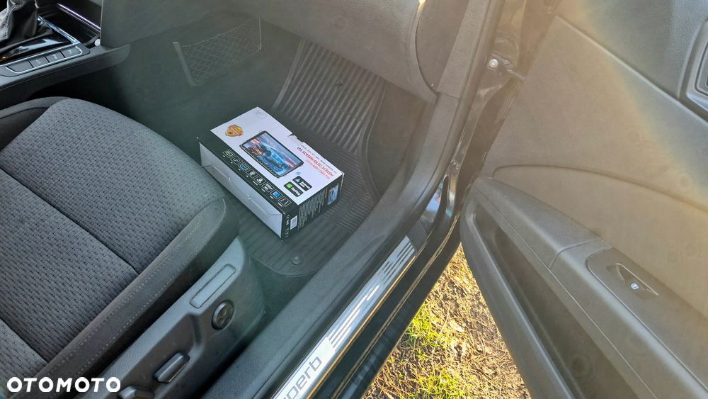 Skoda Superb 2.0 TDI 4x4 DSG Elegance - 19