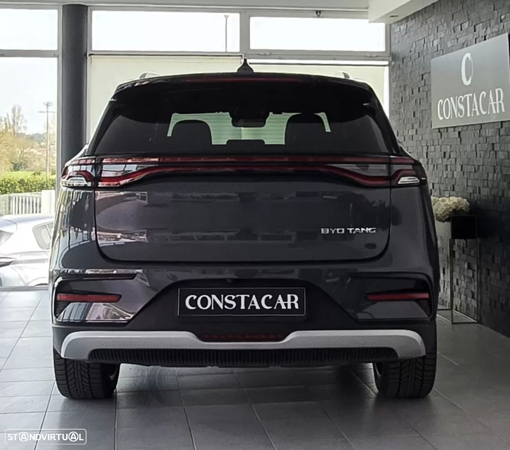 BYD Tang 108.8 kWh AWD Flagship - 13