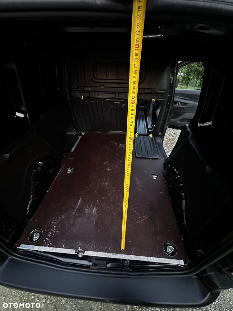 Opel COMBO - 26