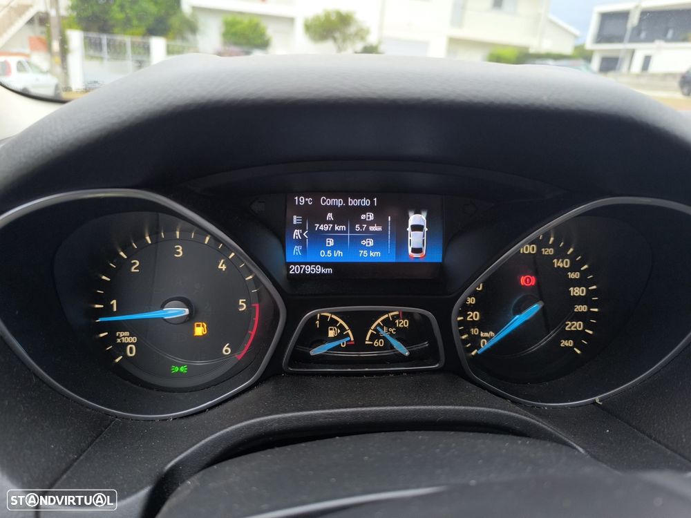 Ford Focus - 21