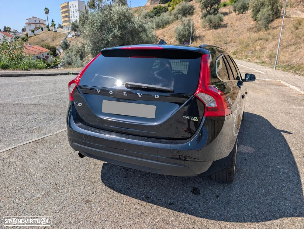 Volvo V60 DRIVe Momentum - 6