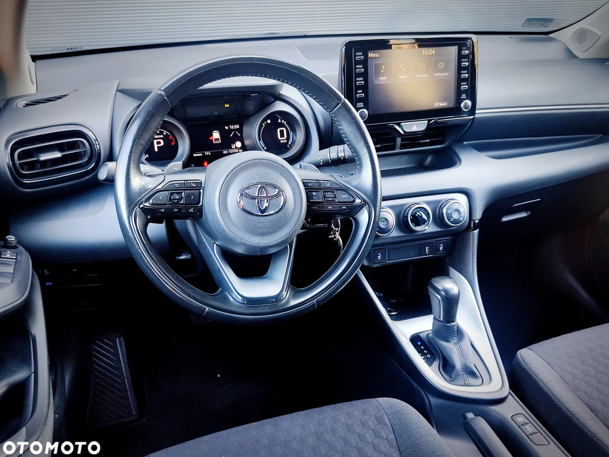 Toyota Yaris 1.5 Comfort CVT - 6