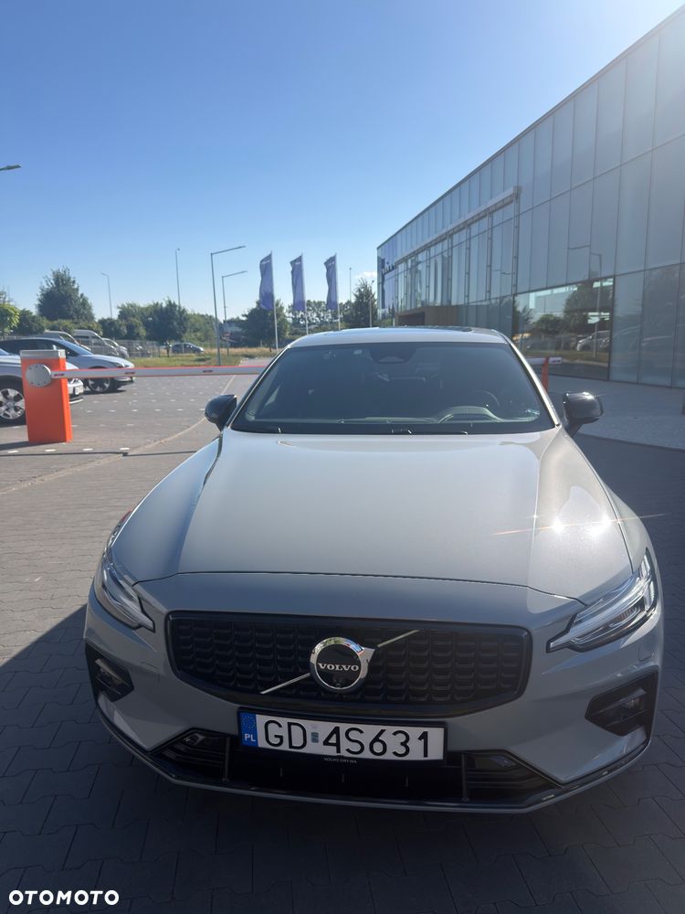 Volvo S60 B5 B AWD Plus Dark - 6