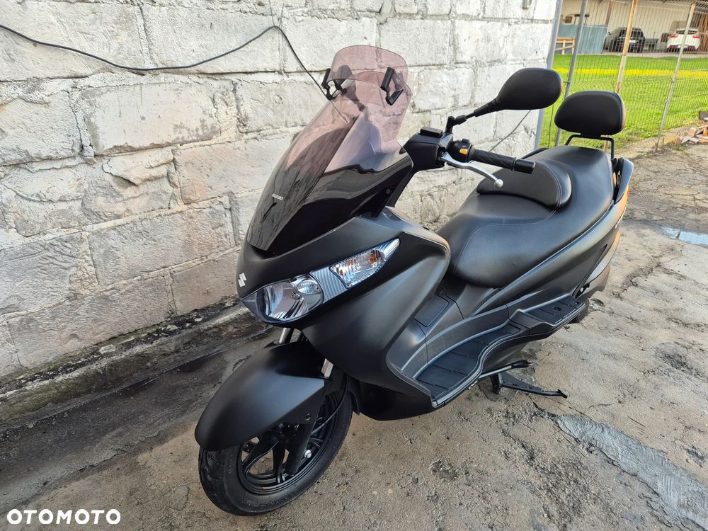 Suzuki Burgman - 3