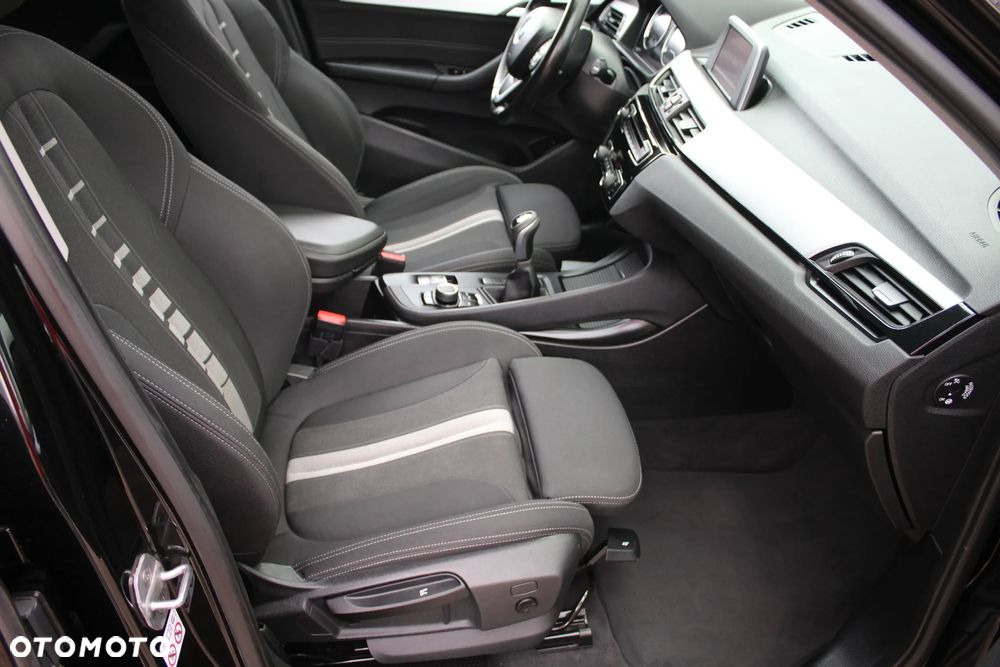 BMW X1 sDrive18d Advantage - 24