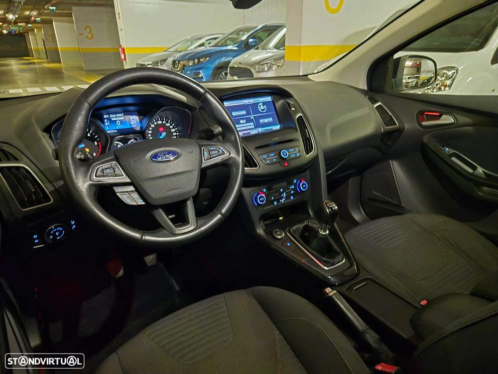 Ford Focus SW 1.5 TDCi Titanium - 21