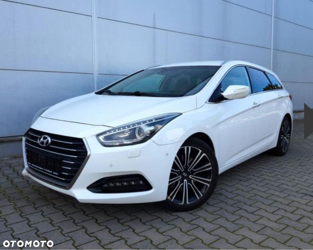Hyundai i40 Kombi 1.7 CRDi DCT Premium - 1