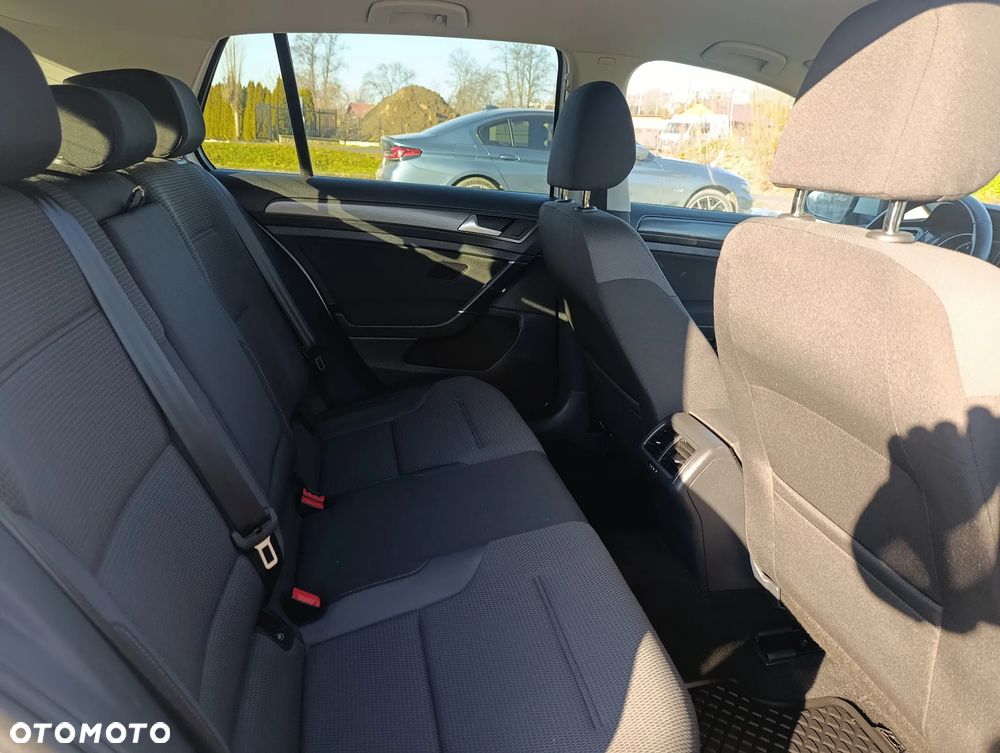 Volkswagen Golf 1.0 TSI BlueMotion Comfortline - 17