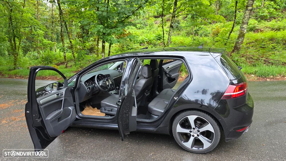 VW Golf 1.6 TDi R-Line - 28