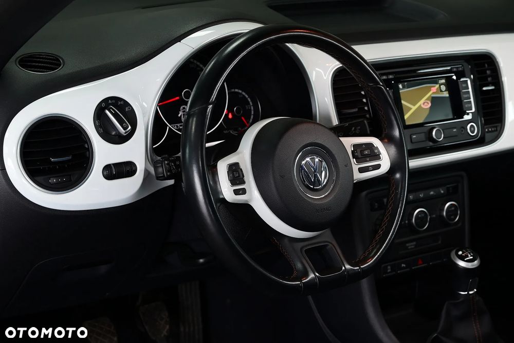 Volkswagen Beetle 1.6 TDI - 24