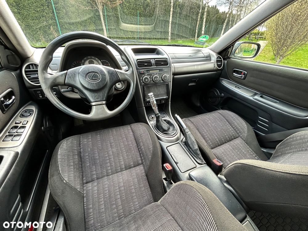 Lexus IS 200 Classic - 6